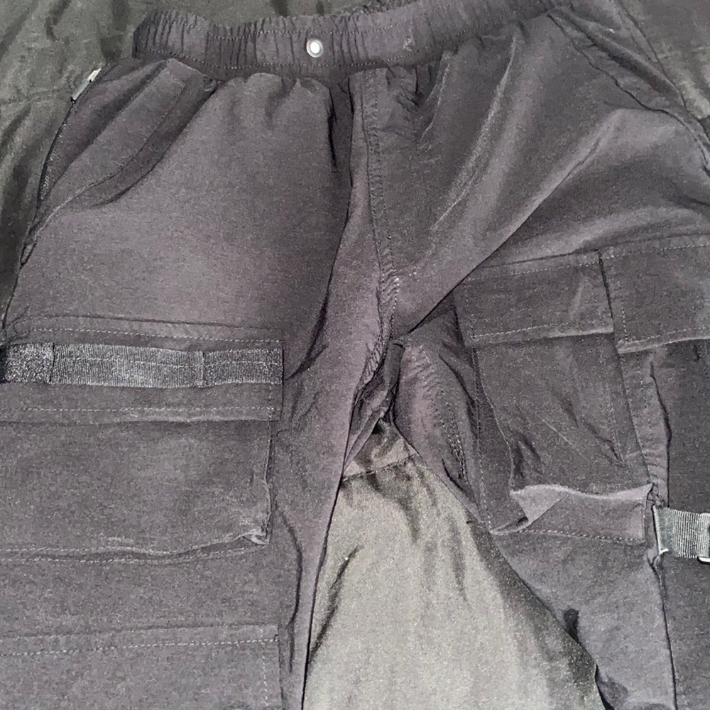 All black cargos